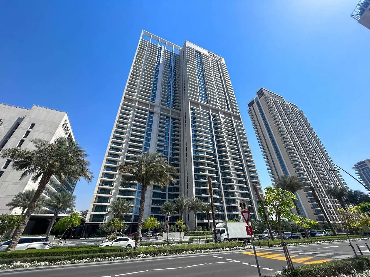 New Beach And Creek View 2Br In Palace Residences Dubai