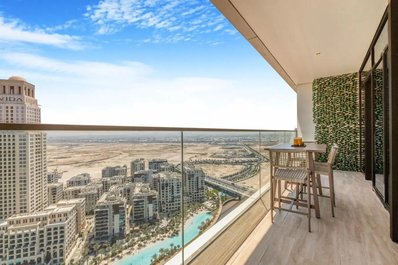 New Beach And Creek View 2Br In Palace Residences Dubai