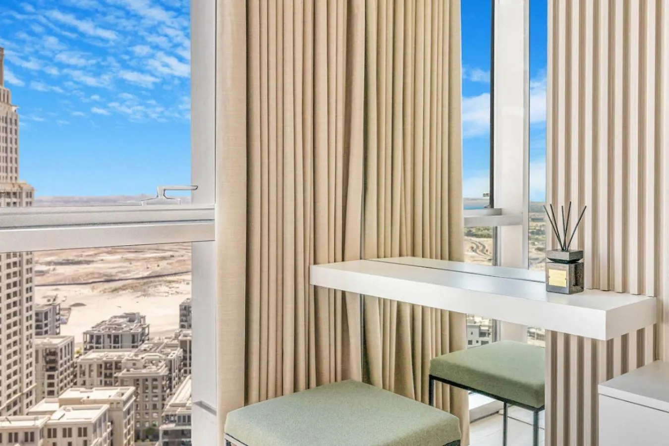 New Beach And Creek View 2Br In Palace Residences Dubai United Arab Emirates
