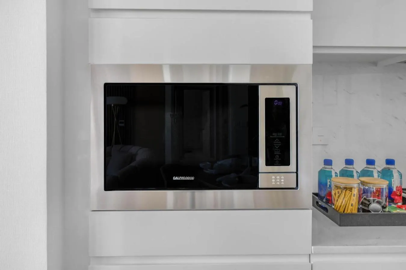 New Beach And Creek View 2Br In Palace Residences Dubai Apartment
