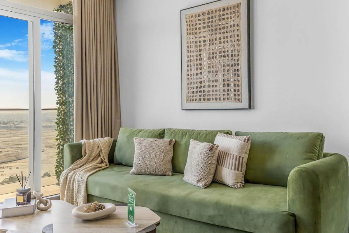 New Beach And Creek View 2Br In Palace Residences Dubai